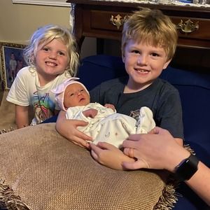 Meet your Posher, Hailey n